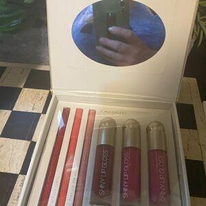 Tahari Lip Gloss Set - Red and Pink Shades